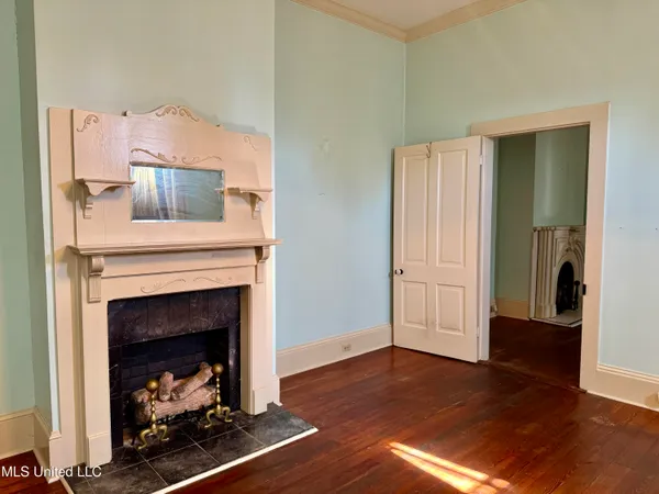 $398,500 | 114 South Doctor Martin Luther King Street, Natchez, MS 39120