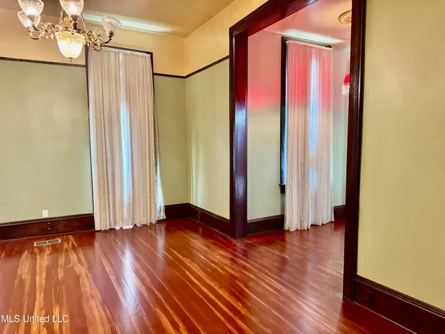 $398,500 | 114 South Doctor Martin Luther King Street, Natchez, MS 39120