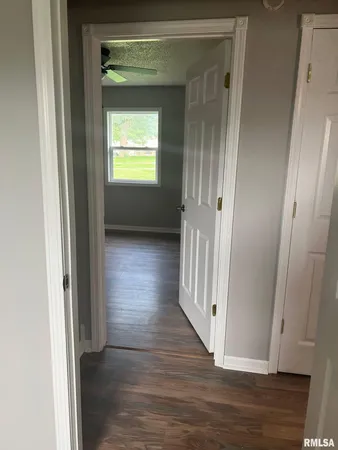 $86,900 | 207 Brenda Lane, Girard, IL 62640