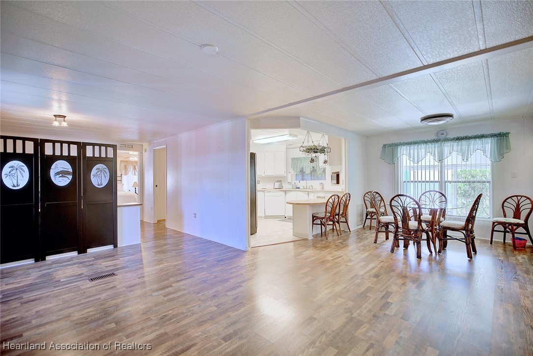 2109 Caribbean Road East Sebring, FL 33870 - Photo 11 of 34 Gallery Image 11