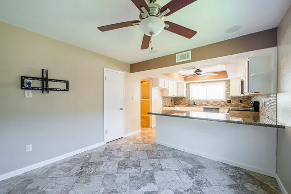 $2,250 | 10422 Gulfstream Lane, Sugar Land, TX 77498