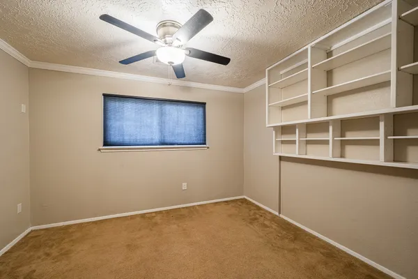 $2,250 | 10422 Gulfstream Lane, Sugar Land, TX 77498