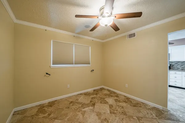 $2,250 | 10422 Gulfstream Lane, Sugar Land, TX 77498