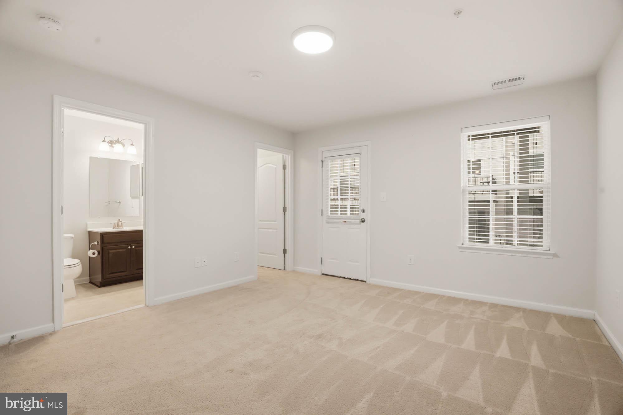 8001 Alchemy Way Elkridge, MD 21075 - Photo 4 of 30