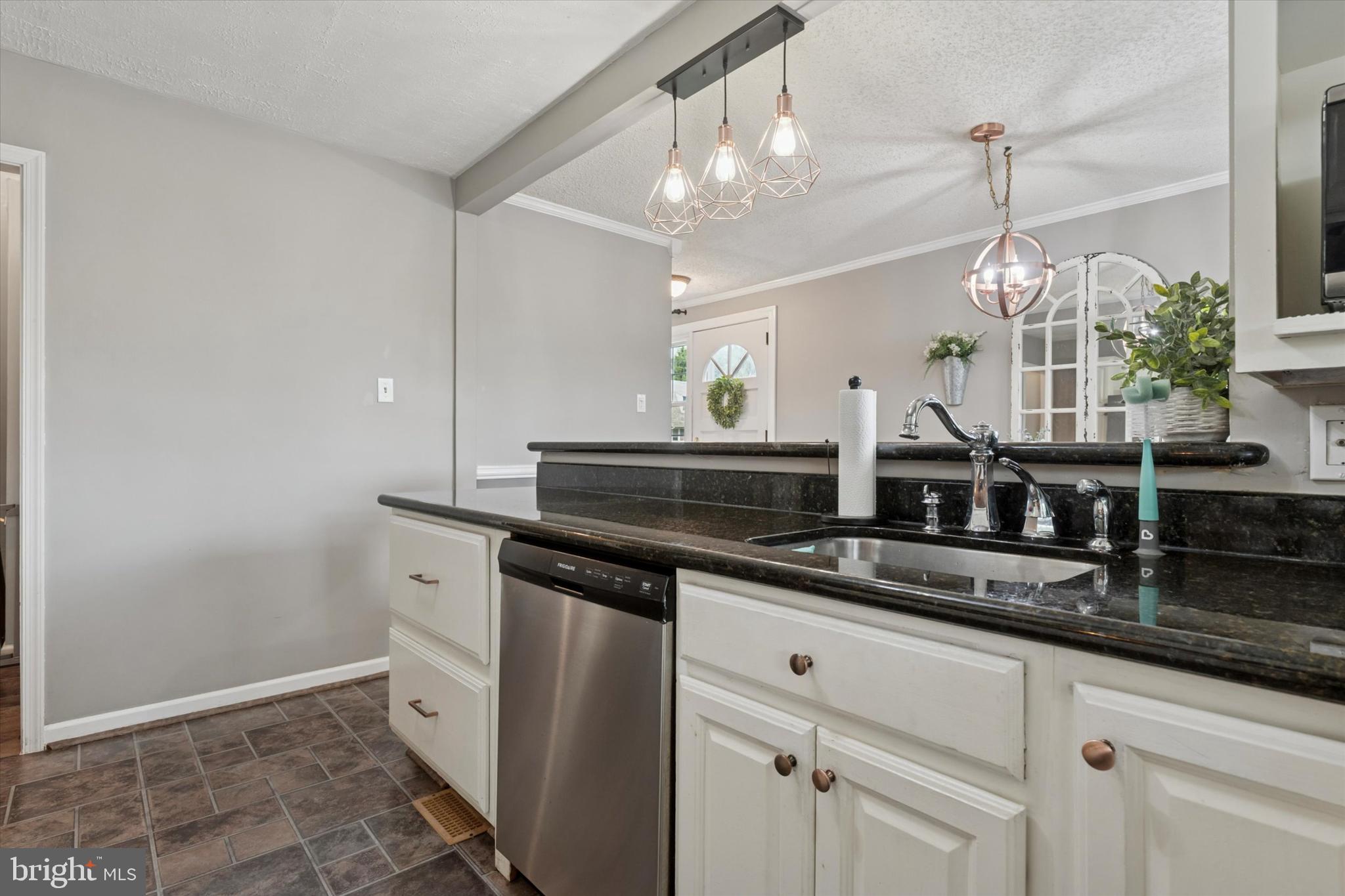 1621 Blackrock Road Swarthmore, PA 19081 - Photo 7 of 24