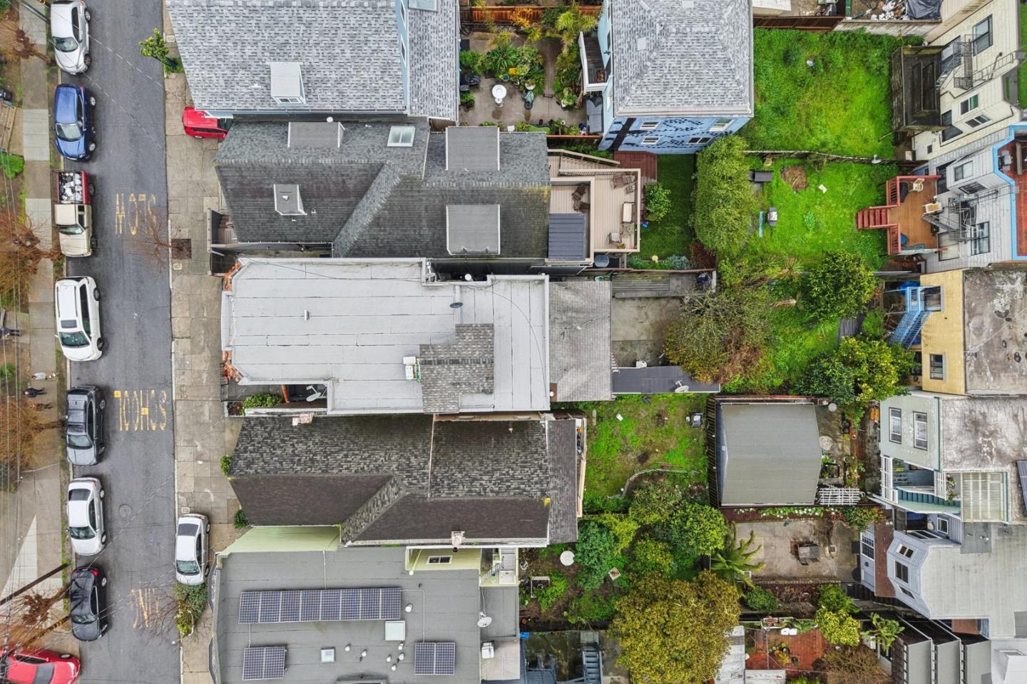 44 Patton Street San Francisco, CA 94110 - Photo 45 of 46 an aerial view of residential houses with outdoor space