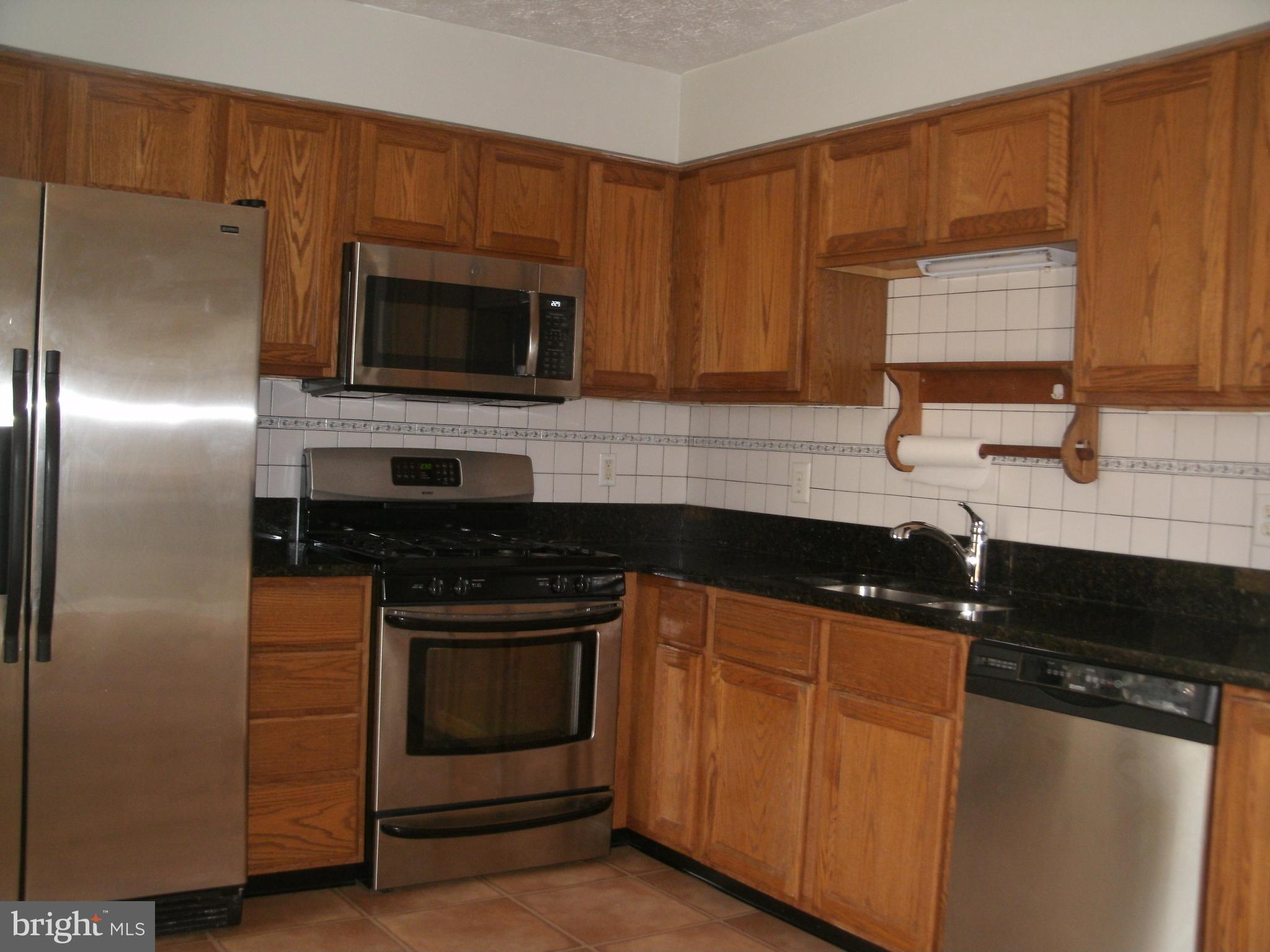 713 Summer Ridge Court Odenton, MD 21113 - Photo 7 of 30 Kitchen