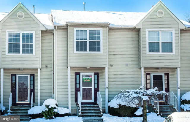 $289,700 | 70 Yellowwood Court, Glassboro, NJ 08028