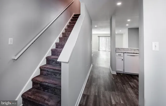 $289,700 | 70 Yellowwood Court, Glassboro, NJ 08028