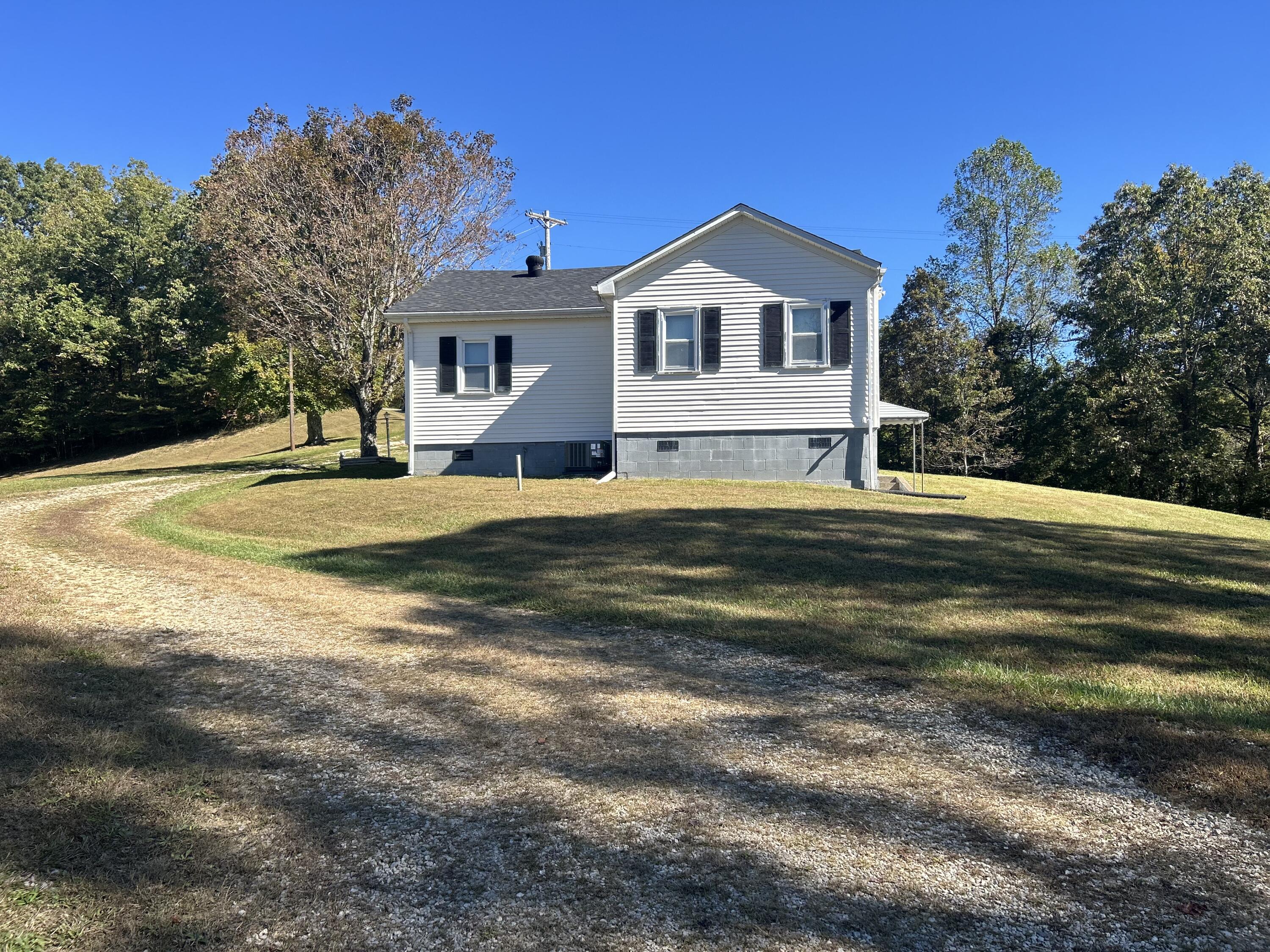 141 D D Rogers Road Zoe, KY 41397 - Photo 10 of 64 IMG_5577