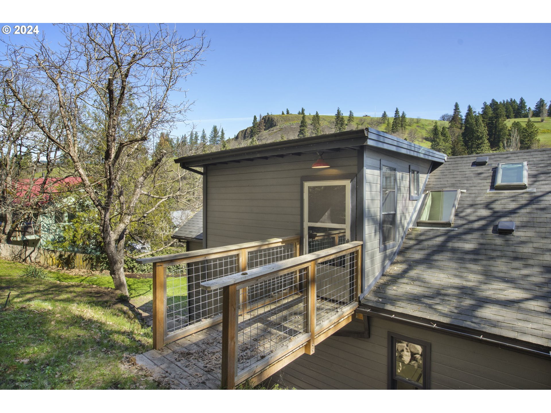 507 Mosier Creek Road Mosier, OR 97040 - Photo 20 of 48 Gallery Image 20