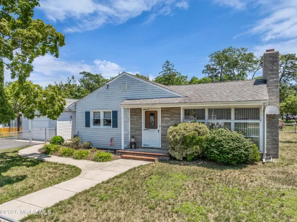 $399,000 | 14 Larboard Street, Beachwood, NJ 08722