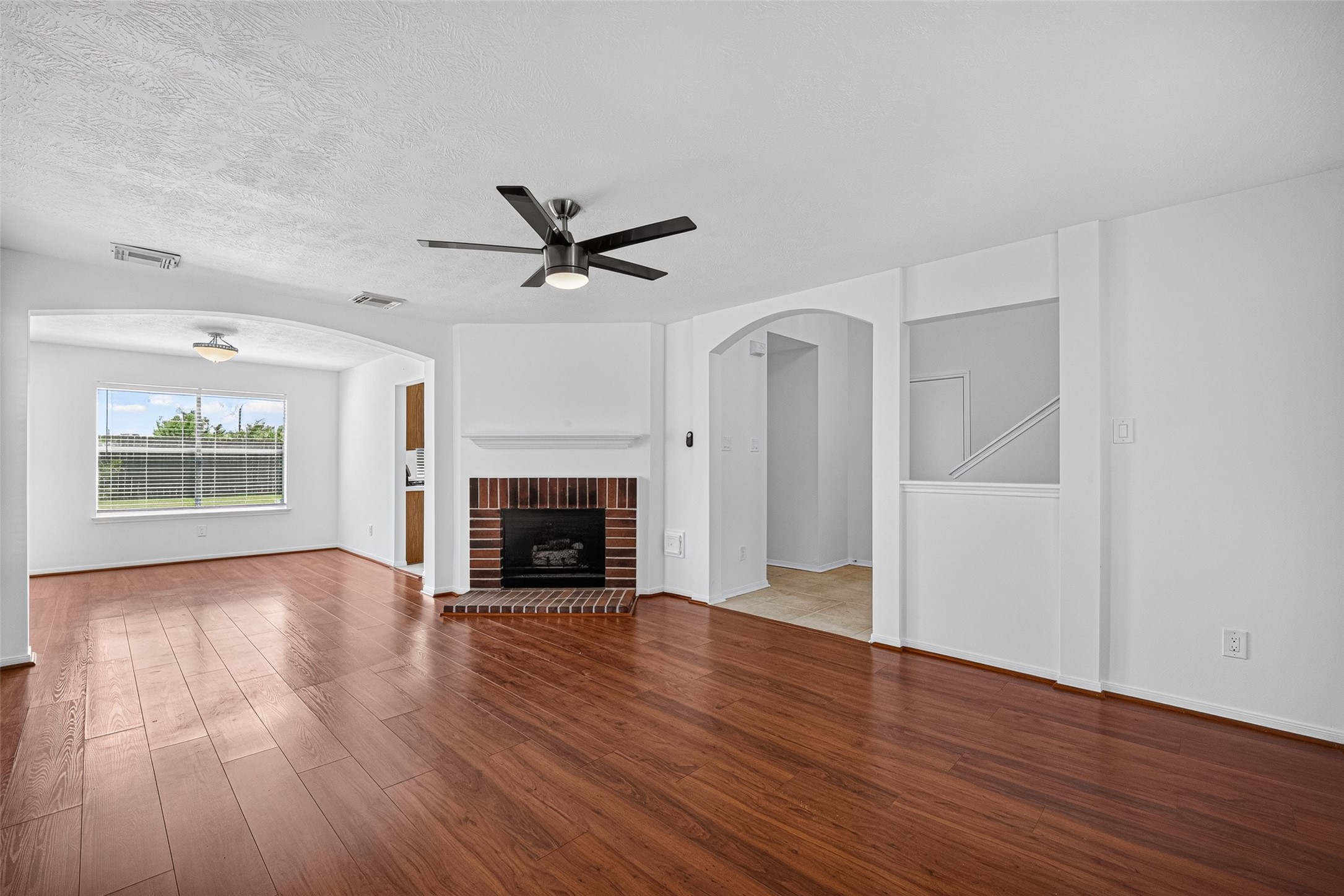 1806 Oak Ridge Drive Kemah, TX 77565 - Photo 7 of 38