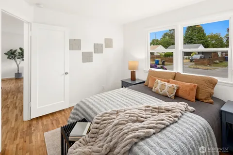 $525,000 | 9261 31st Avenue Southwest, Seattle, WA 98126