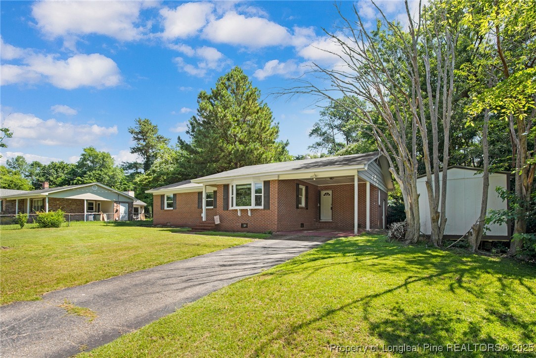 6425 Freeport Road Fayetteville, NC 28303 - Photo 3 of 30 Gallery Image 3