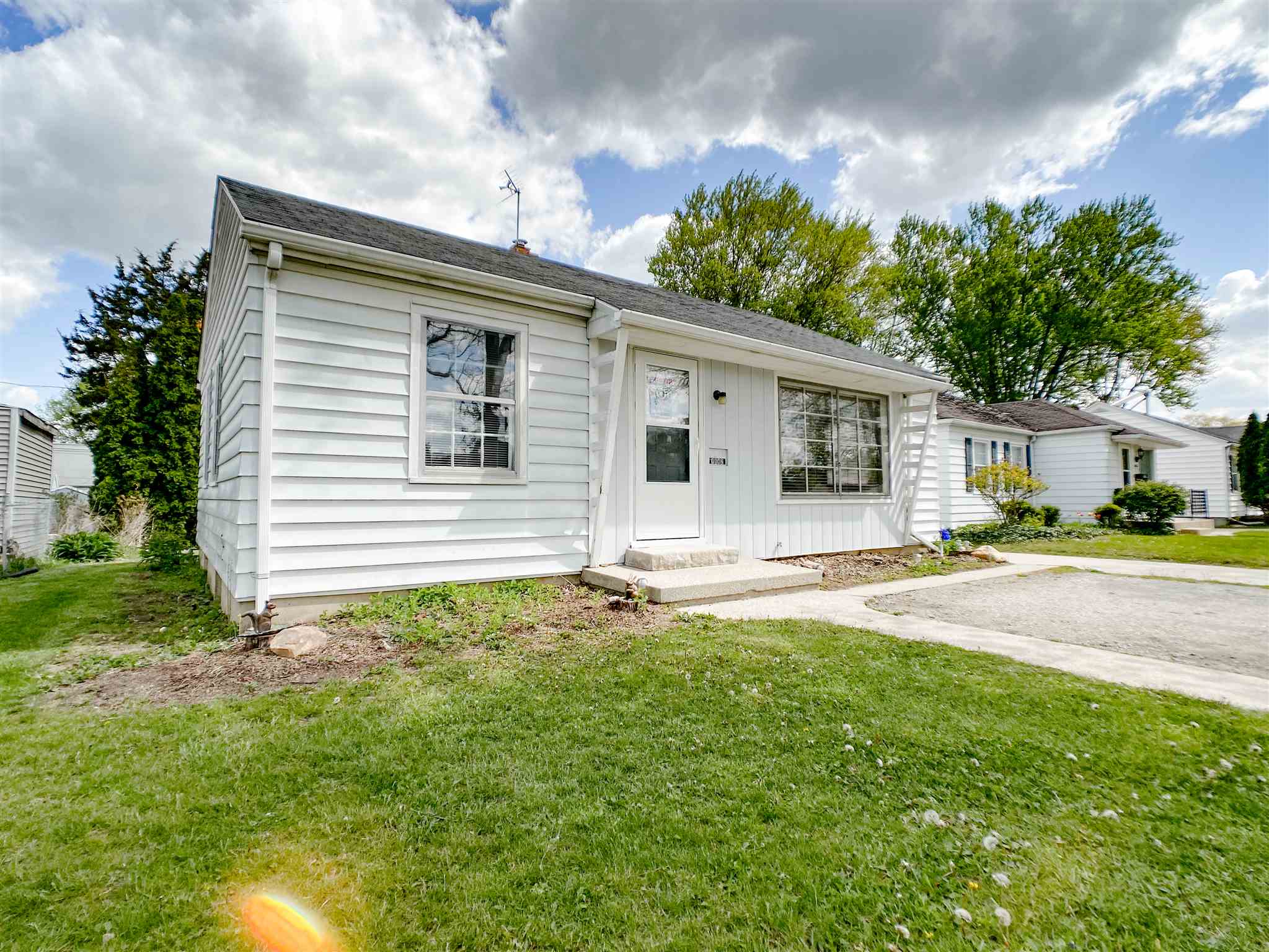 1842 Cherokee Road Fort Wayne, IN 46808 - Photo 26 of 32