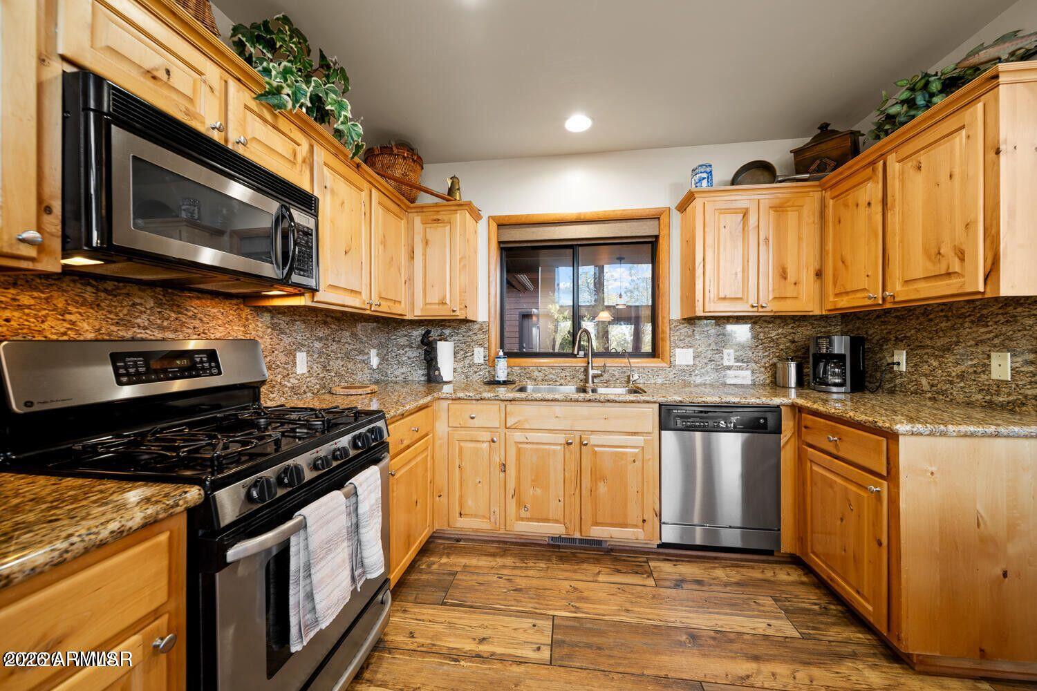 3281 West Falling Leaf Road Show Low, AZ 85901 - Photo 44 of 120 44