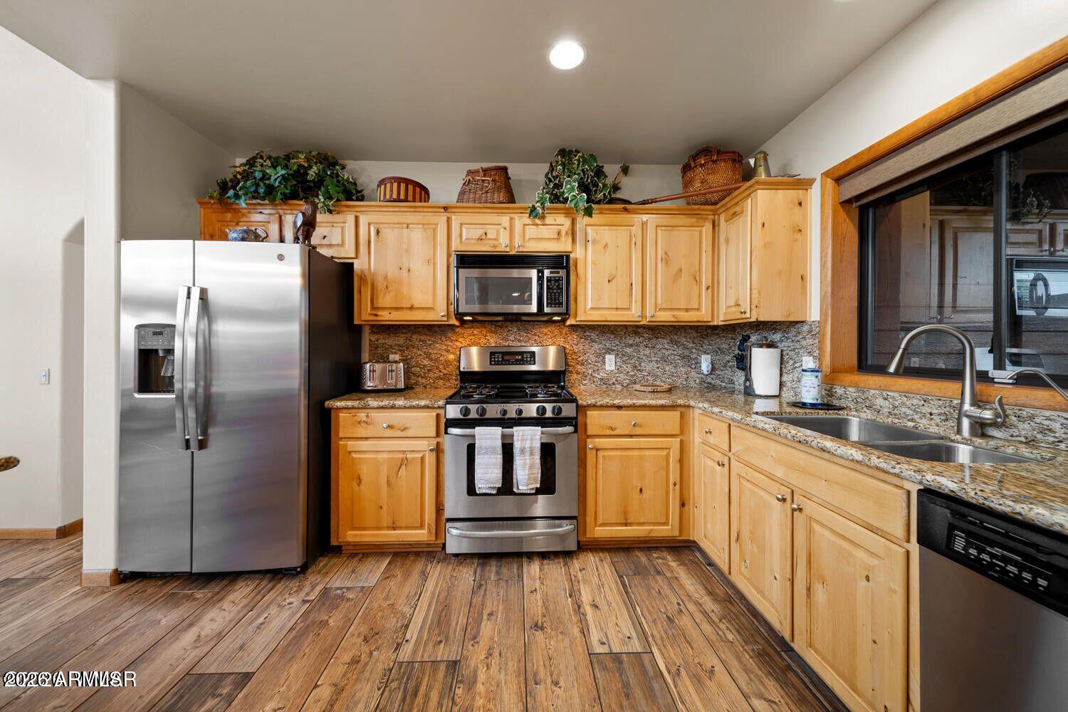 3281 West Falling Leaf Road Show Low, AZ 85901 - Photo 46 of 120 46