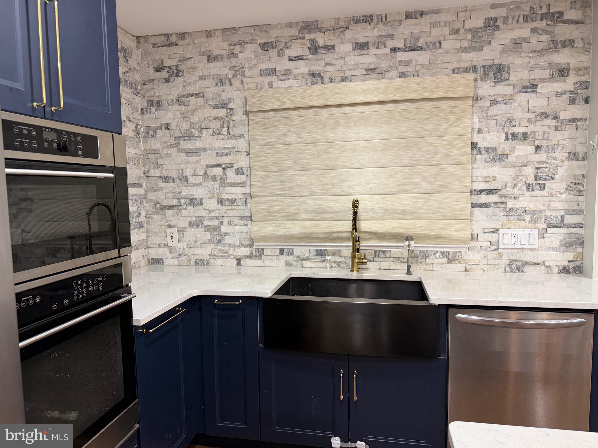 126 Goldengate Road Levittown, PA 19057 - Photo 5 of 48 Gallery Image 5