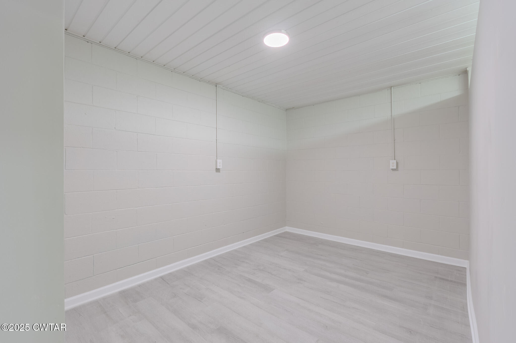 2850 Jeanette Holladay Road Parsons, TN 38363 - Photo 26 of 40 a view of an empty room