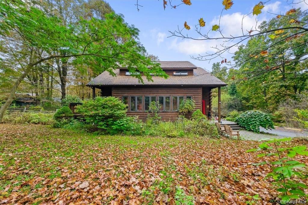 52 Cascade Road Warwick, NY 10990 - Photo 2 of 32