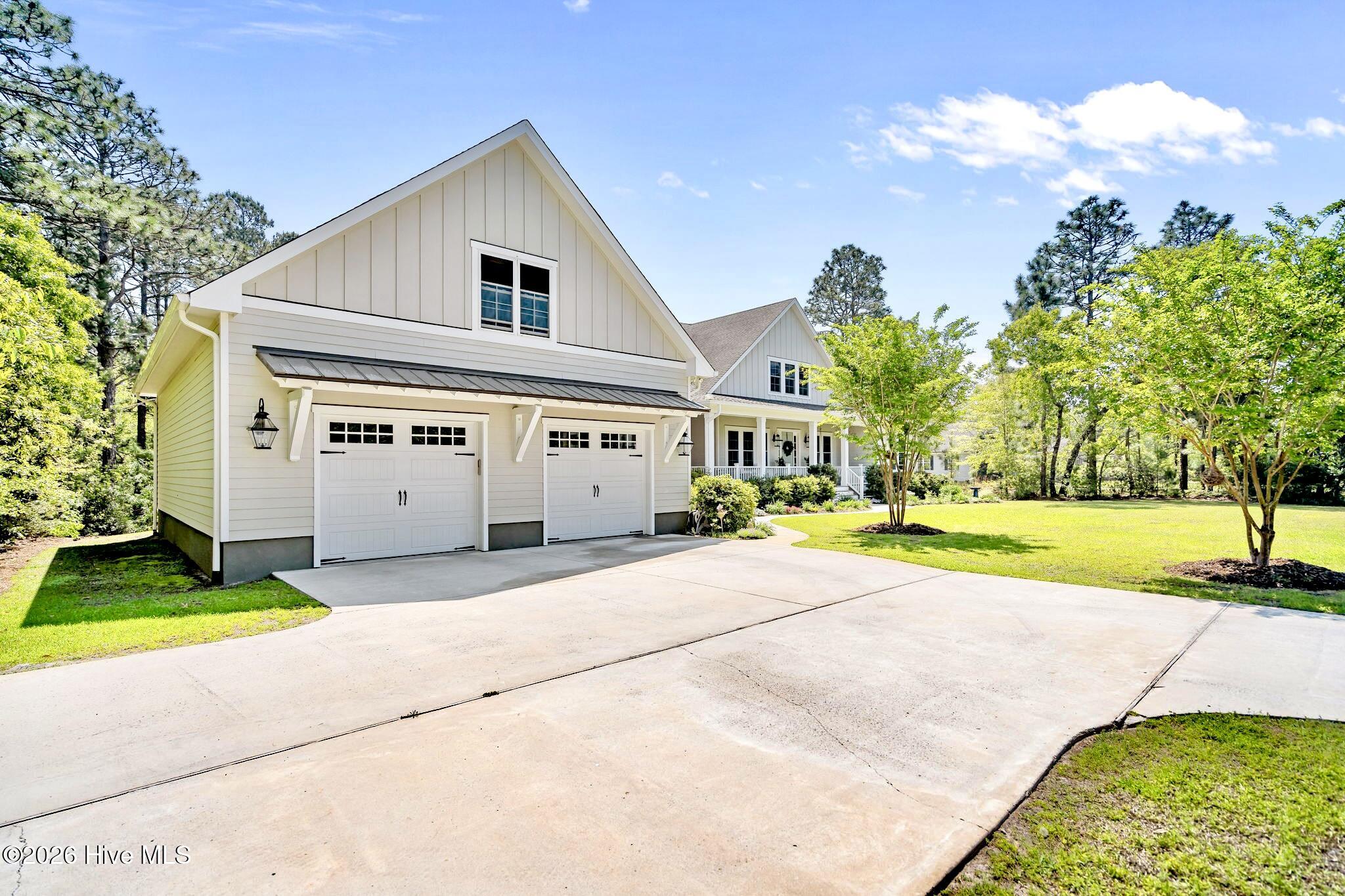 211 Whimbrel Way Hampstead, NC 28443 - Photo 6 of 99 Plentiful parking
