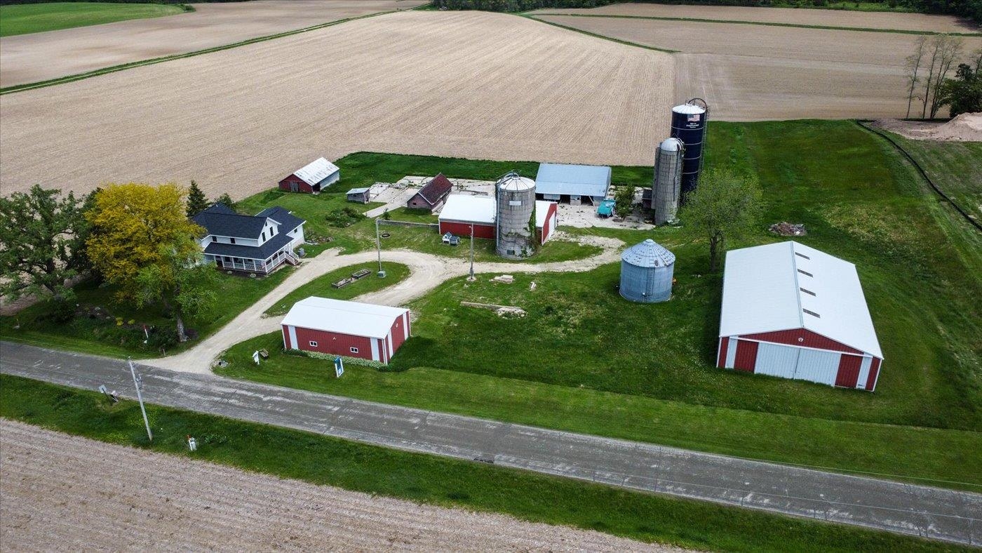 5260 Tower Line Road Marshall, WI 53559 - Photo 2 of 67