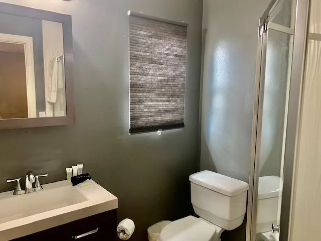 $2,200 | 1114 Bayou Circle, Galveston, TX 77551