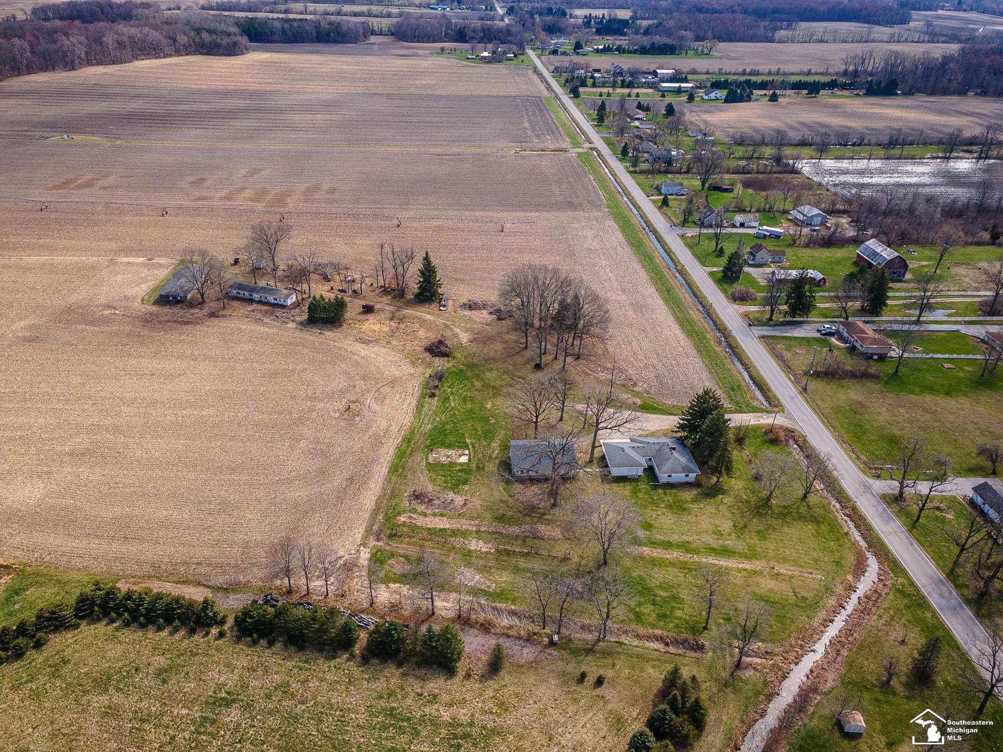 1932 West Albain Road Monroe, MI 48161 - Photo 53 of 57 50203798-5305ddbb-259c-4588-9687-8510614c21b8.JPG