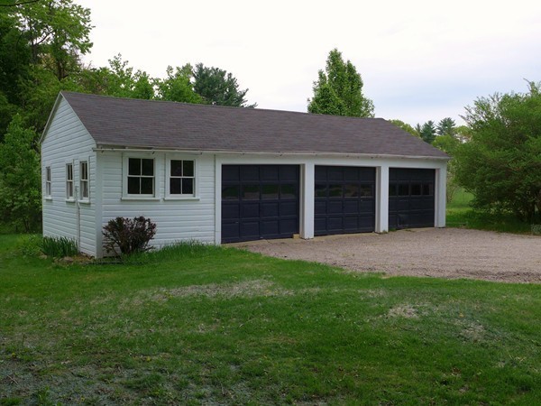 80 Norris Road Tyngsborough, MA 01879 - Photo 26 of 30 Gallery Image 26