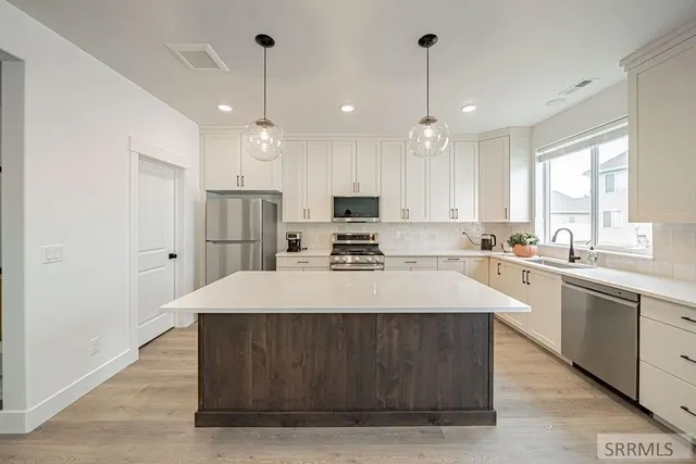 $499,900 | 2926 North Curlew Drive, Ammon, ID 83401