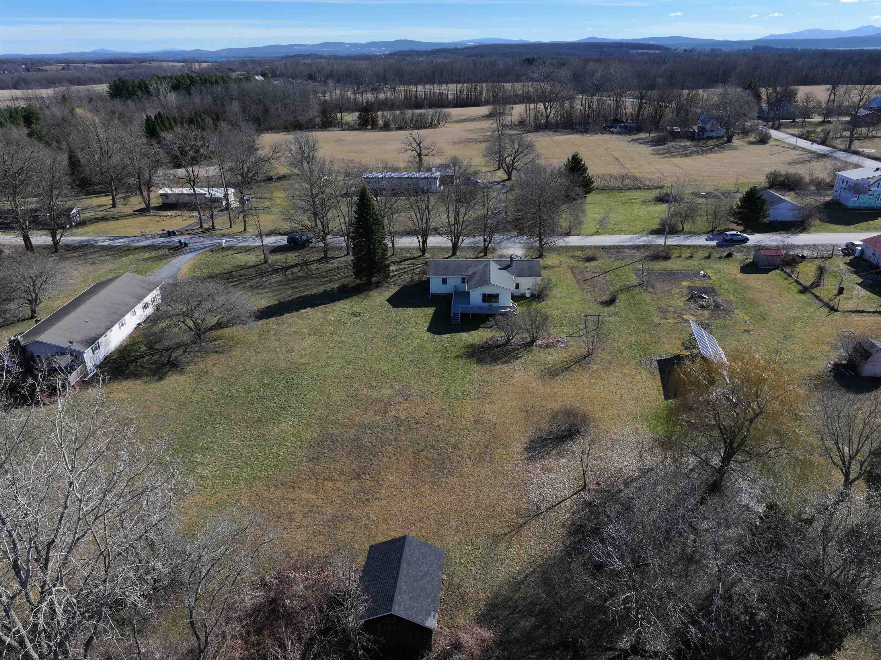3 Simms Point Road Grand Isle, VT 05458 - Photo 2 of 27 Gallery Image 2