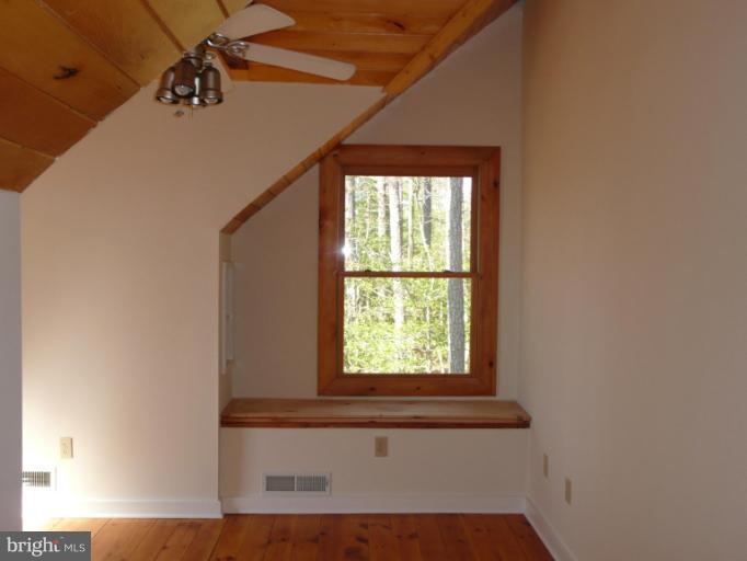 775 Cook Point Road Cambridge, MD 21613 - Photo 20 of 30 Bedroom #2 upstairs