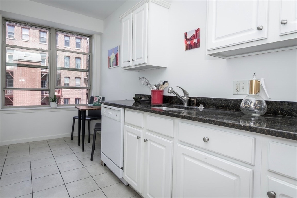 70 Washington Street, Unit 207 Haverhill, MA 01832 - Photo 20 of 40