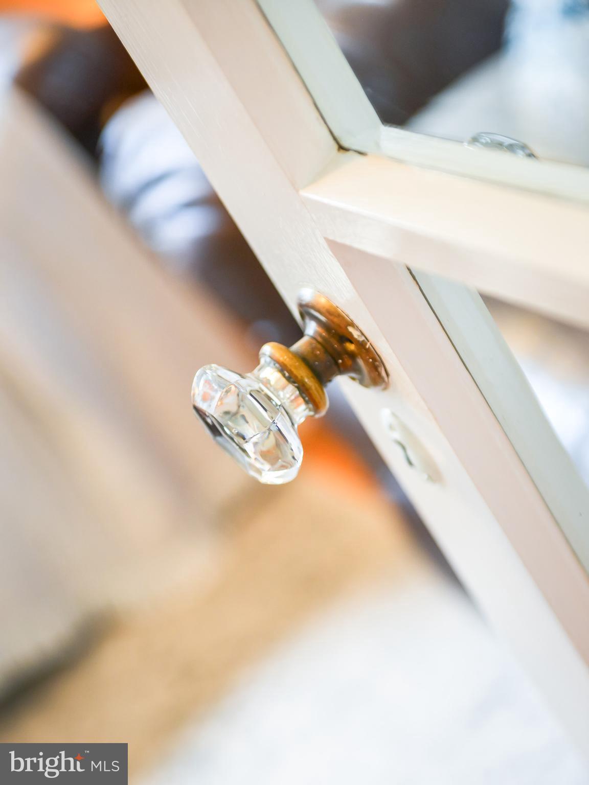 205 Upper College Terrace Frederick, MD 21701 - Photo 110 of 120 Antique door knobs