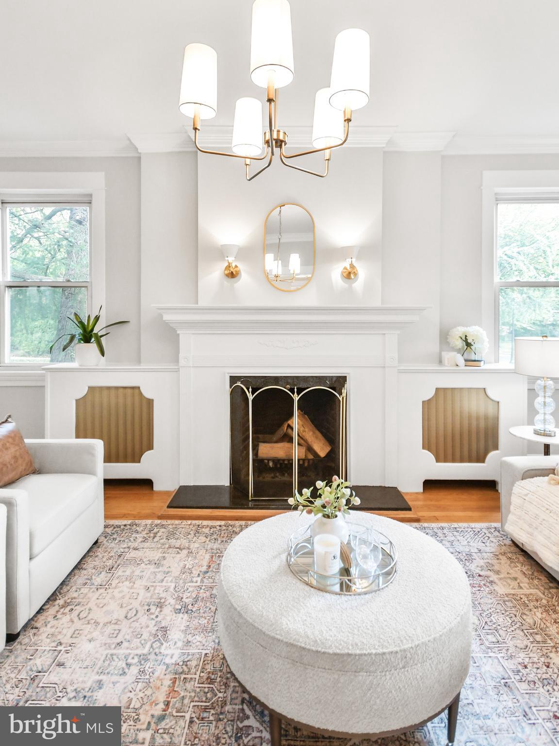 205 Upper College Terrace Frederick, MD 21701 - Photo 118 of 120 Modern light fixtures