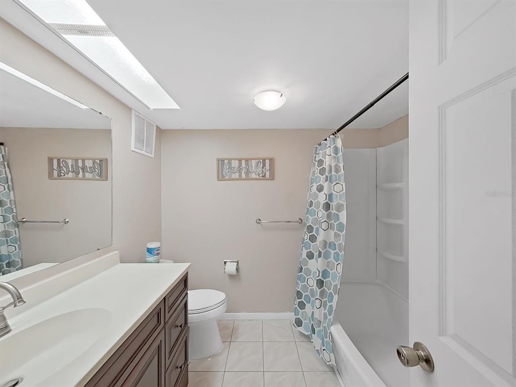 700 Starkey Road, Unit 824 Largo, FL 33771 - Photo 20 of 24 Gallery Image 20