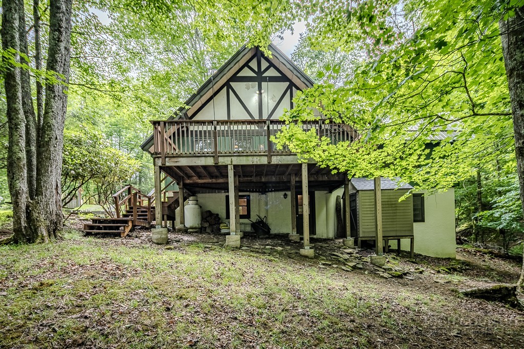 305 Charter Hills Road Beech Mountain, NC 28604 - Photo 3 of 38