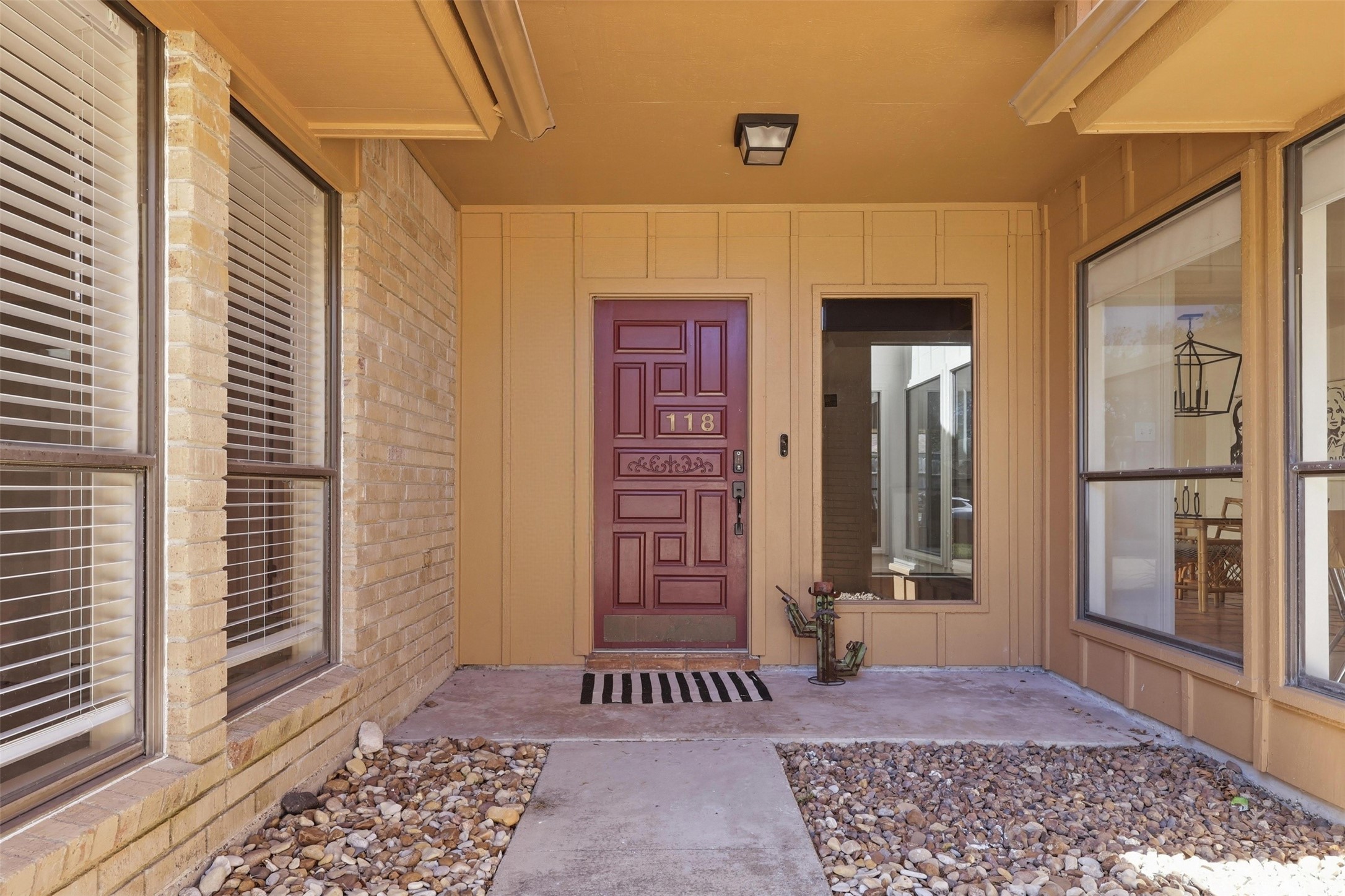 118 Santa Fe Victoria, TX 77904 - Photo 3 of 42 a view of front door of house
