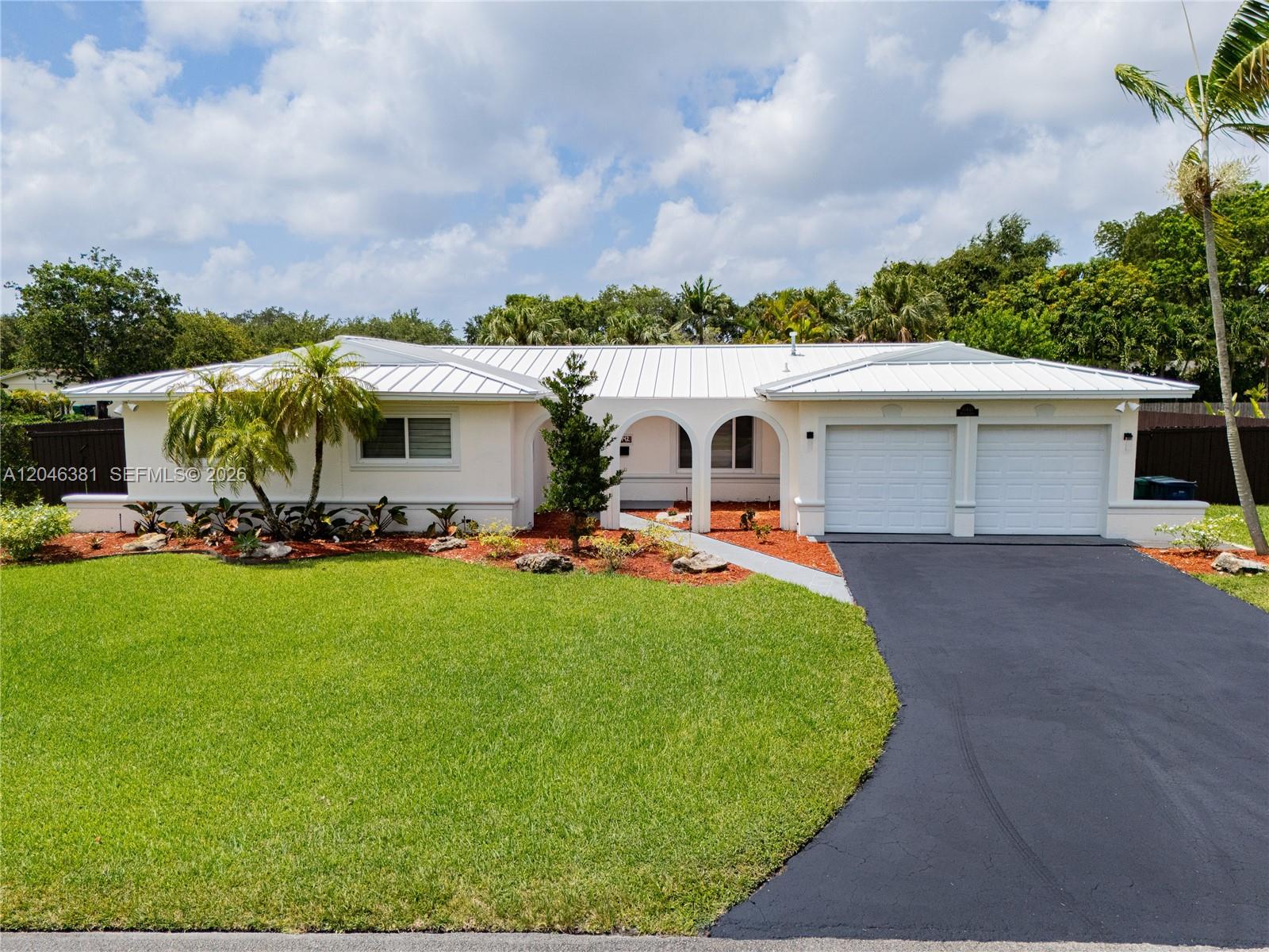 10442 Southwest 114th Street Miami, FL 33176 - Photo 1 of 48 Facing north