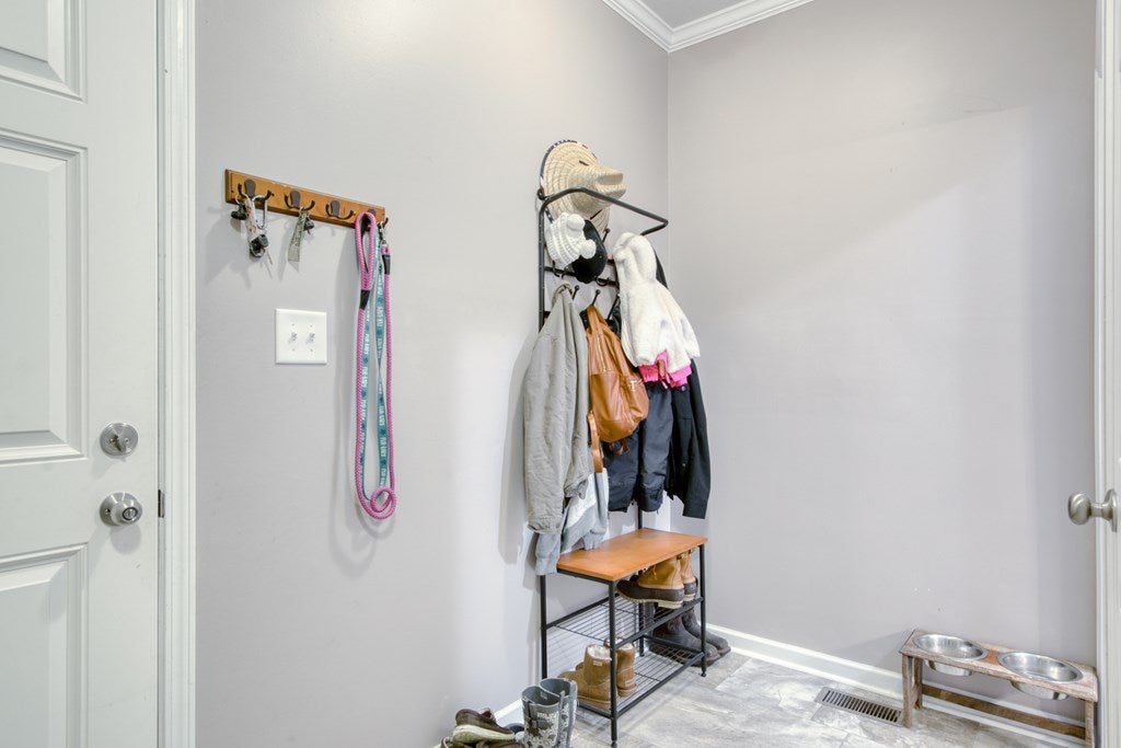2915 Honaker Road Draper, VA 24324 - Photo 32 of 46 Gallery Image 32