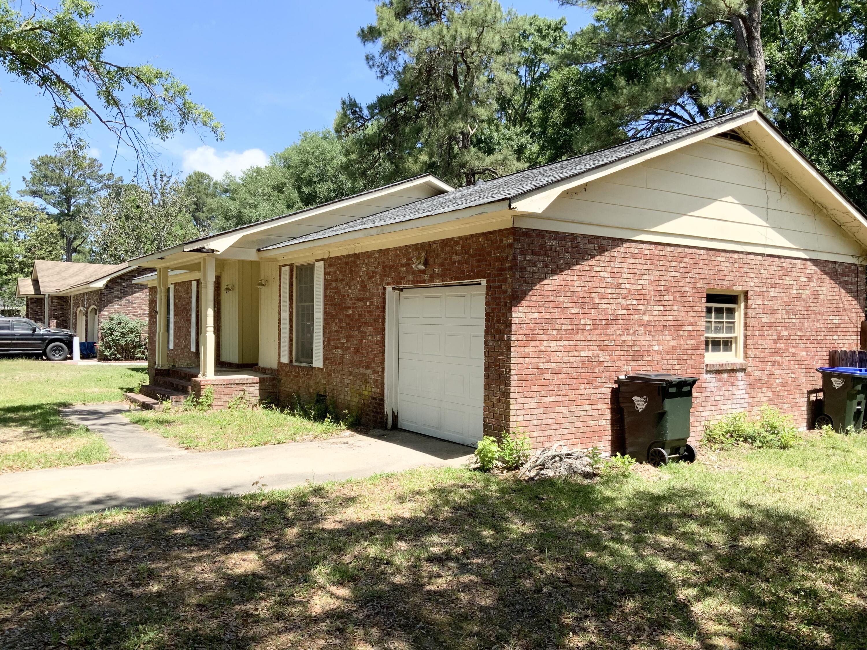 103 Sandtrap Road Summerville, SC 29483 - Photo 3 of 24 IMG_4582