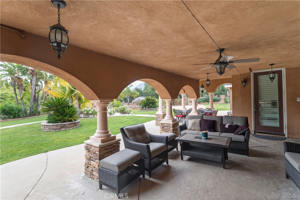 1084 Flager Ranch Road Corona, CA 92881 - Photo 17 of 58