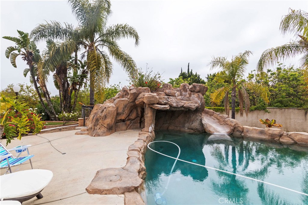 1084 Flager Ranch Road Corona, CA 92881 - Photo 4 of 58