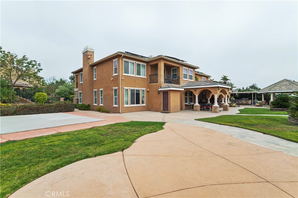1084 Flager Ranch Road Corona, CA 92881 - Photo 6 of 58