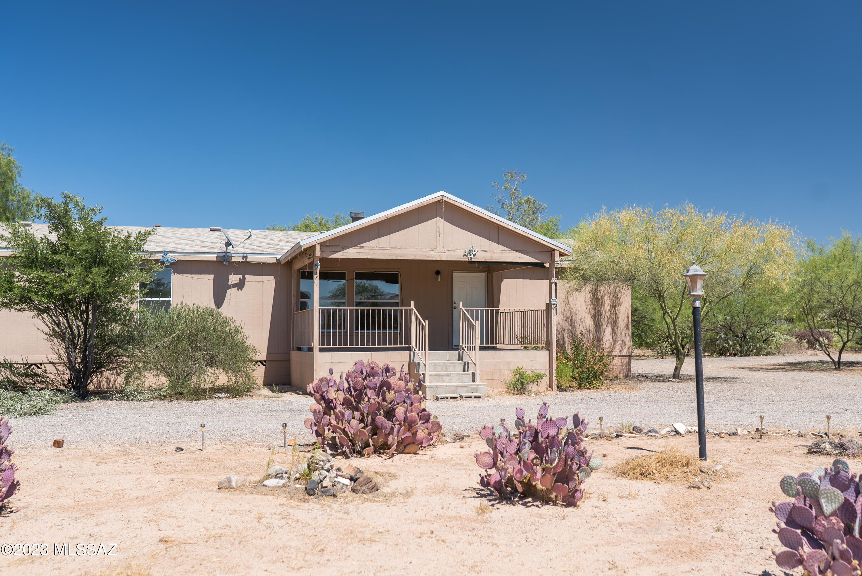 16762 West Whitewing Way Marana, AZ 85653 - Photo 3 of 29