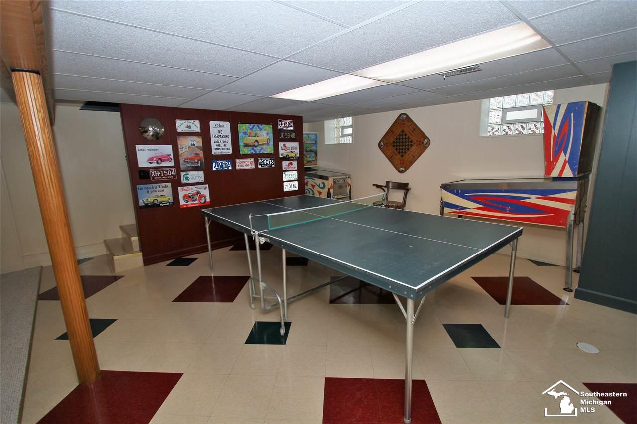803 Ruff Drive Monroe, MI 48162 - Photo 44 of 47 31364696-45.JPG