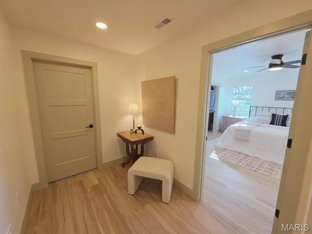 $285,500 | 301 Columbus Street, La Belle, MO 63447