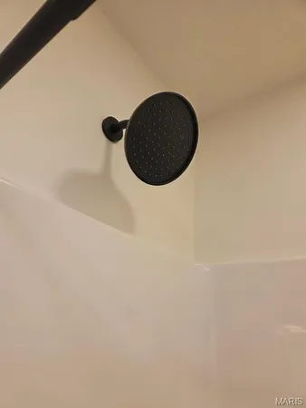 $285,500 | 301 Columbus Street, La Belle, MO 63447