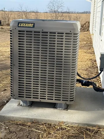 $285,500 | 301 Columbus Street, La Belle, MO 63447